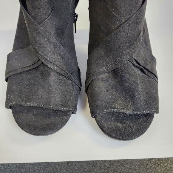 Lauren Conrad Party Heels - Picture 8 of 9